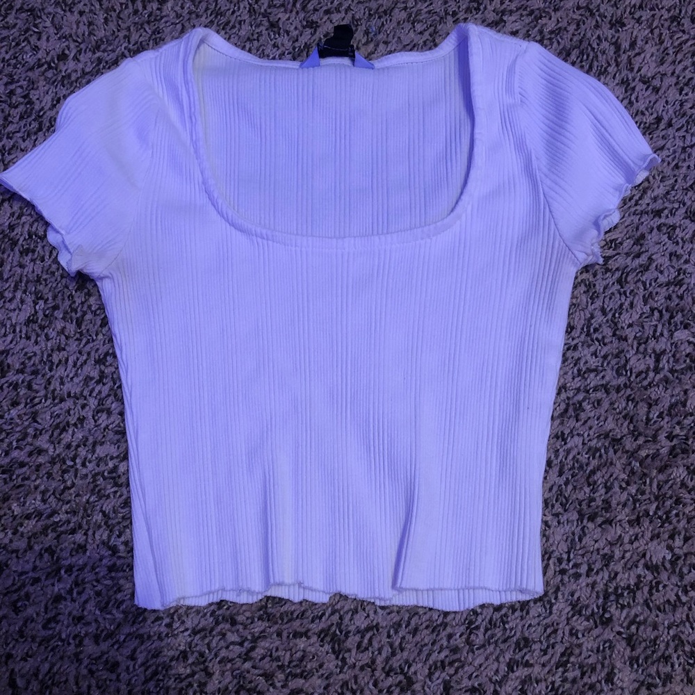 white cutoff crop tee